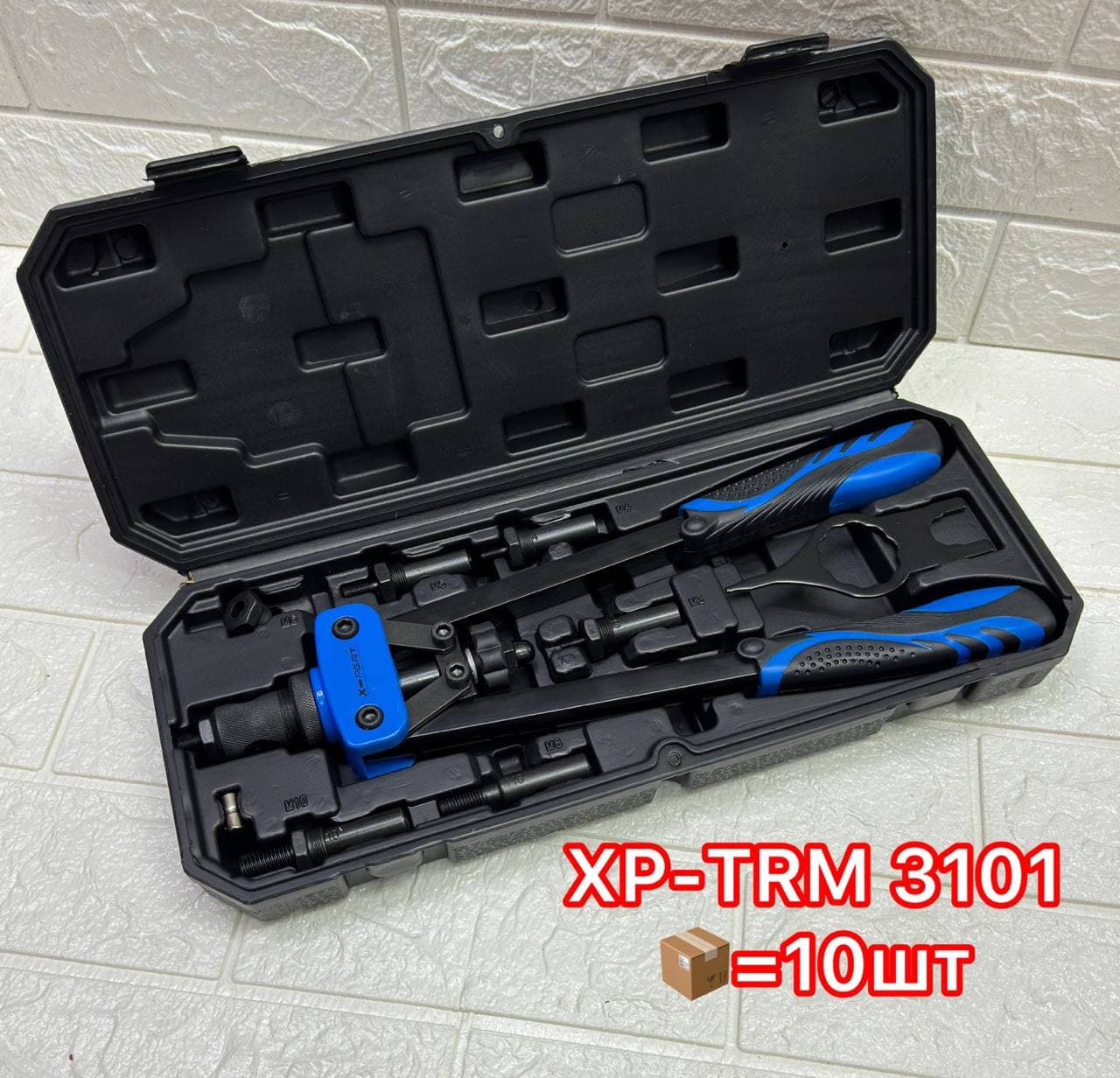 Заклёпочник резьбовой XPERT XP-3101 (двуручный) с набором насадок M3-M10, в кейсе